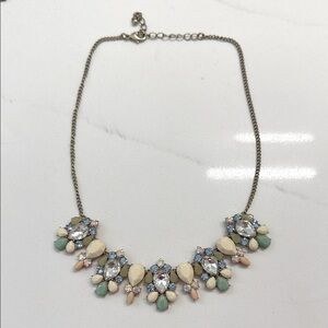 5/$25 Elegant Multicolor Necklace EUC